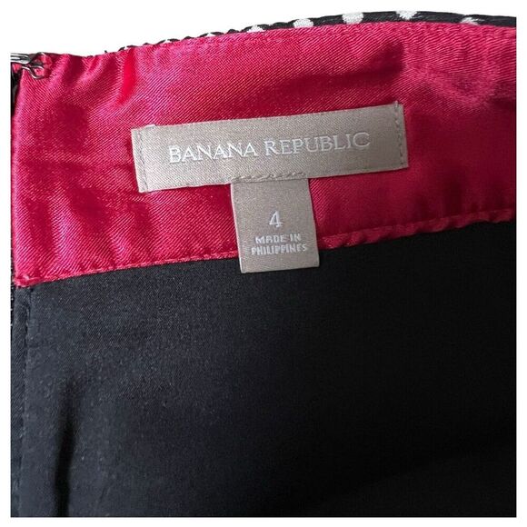 Banana Republic Lined Black White Houndstooth Pencil Straight Mini Skirt Size 4 - Picture 4 of 8